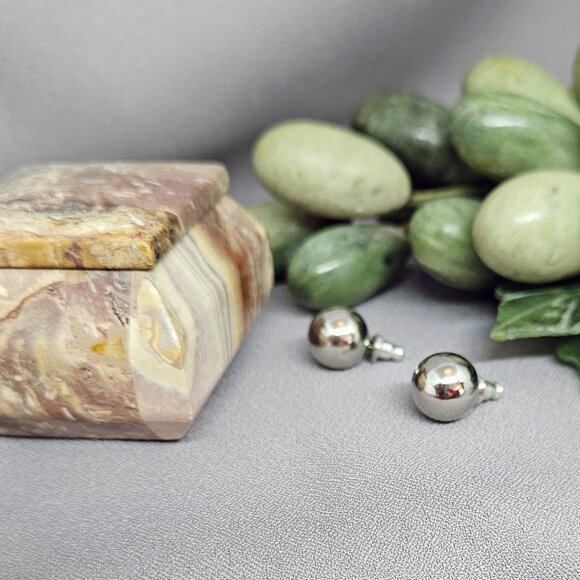 Medium Ball Silver Plate Earrings on Posts, Gently Used Vintage (90s) - ½" Round - Picture 6 of 6